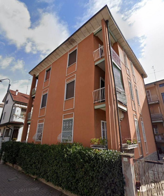 2 Locali in affitto a Segrate