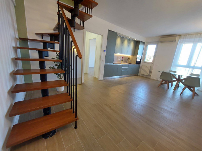 3 Locali in affitto a Monza