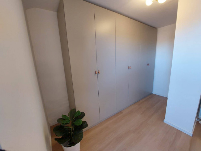 3 Locali in affitto a Monza