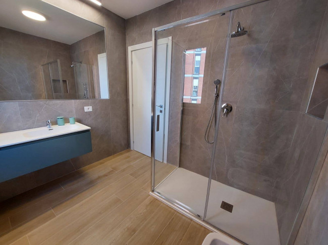 3 Locali in affitto a Monza