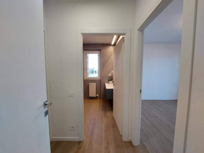 3 Locali in affitto a Monza