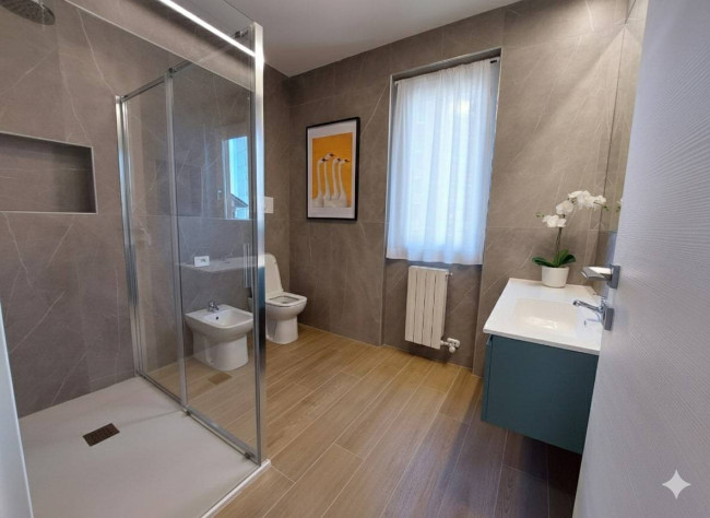 3 Locali in affitto a Monza