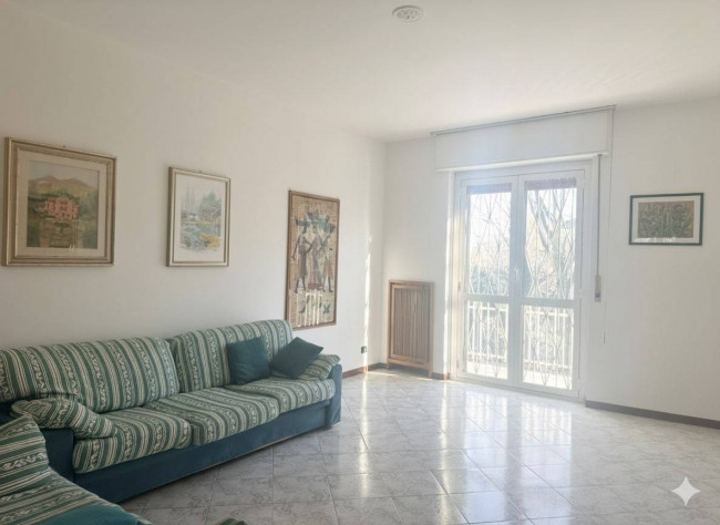 4 Locali in vendita a Segrate