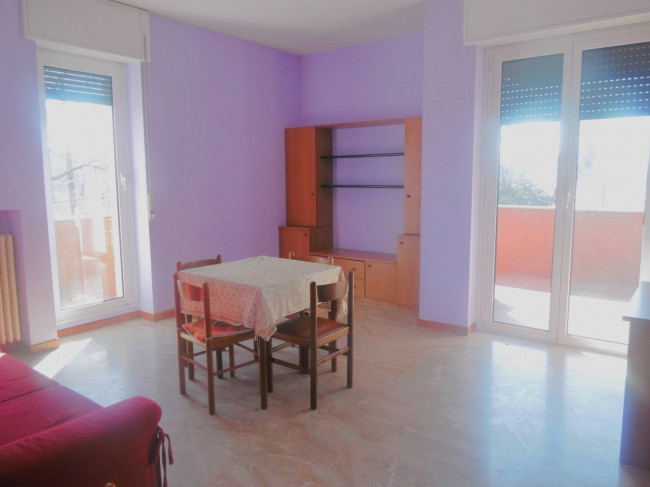 2 Locali in affitto a Segrate