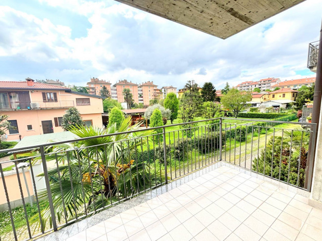3 Locali in affitto a Segrate