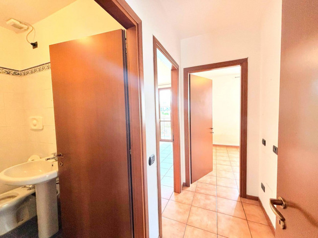 3 Locali in affitto a Segrate