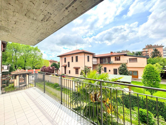 3 Locali in affitto a Segrate