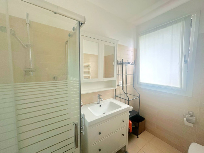2 Locali in affitto a Segrate
