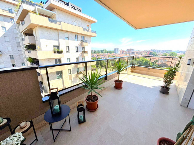 2 Locali in vendita a Segrate