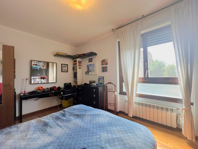 2 Locali in affitto a Segrate