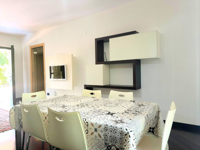 2 Locali in affitto a Segrate