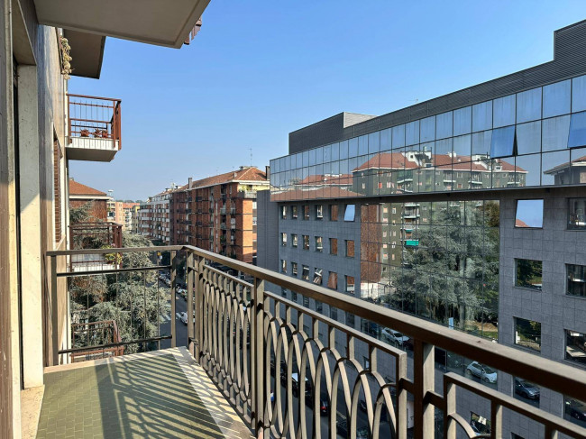 5 Locali in vendita a Milano