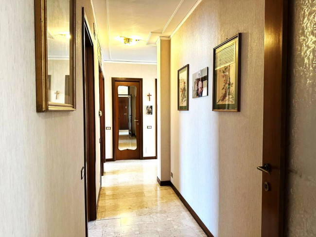 5 Locali in vendita a Milano