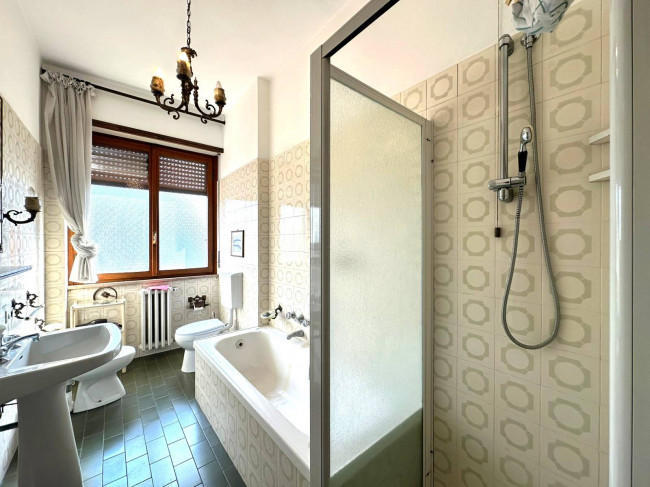 5 Locali in vendita a Milano