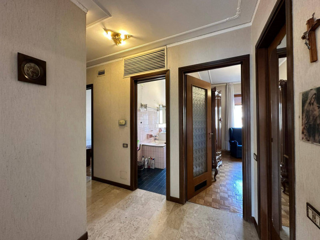 5 Locali in vendita a Milano