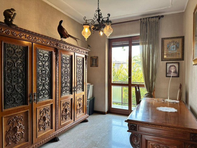 5 Locali in vendita a Milano