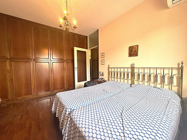 4 Locali in vendita a Milano