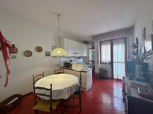 4 Locali in vendita a Milano