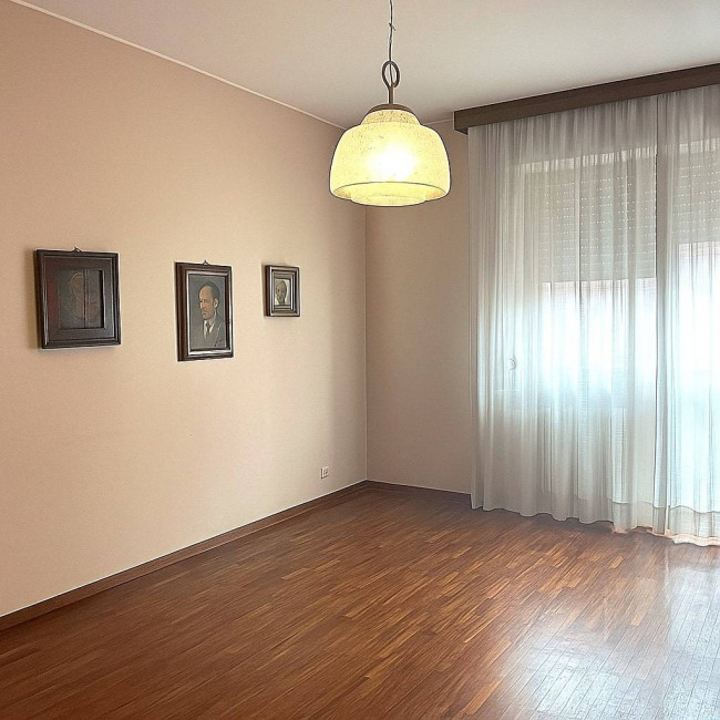 4 Locali in vendita a Milano