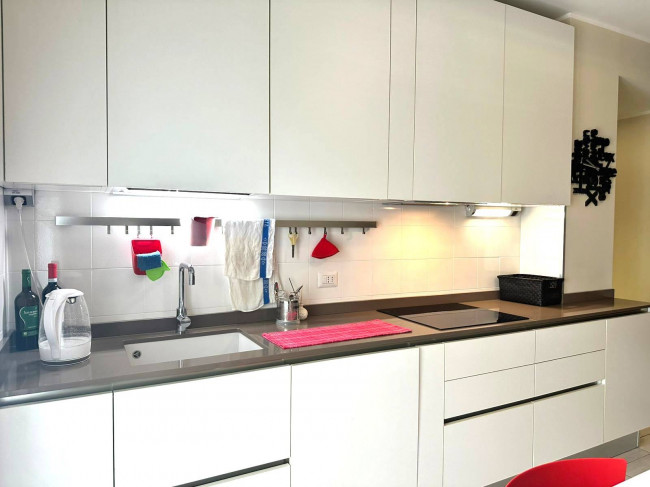 2 Locali in affitto a Segrate