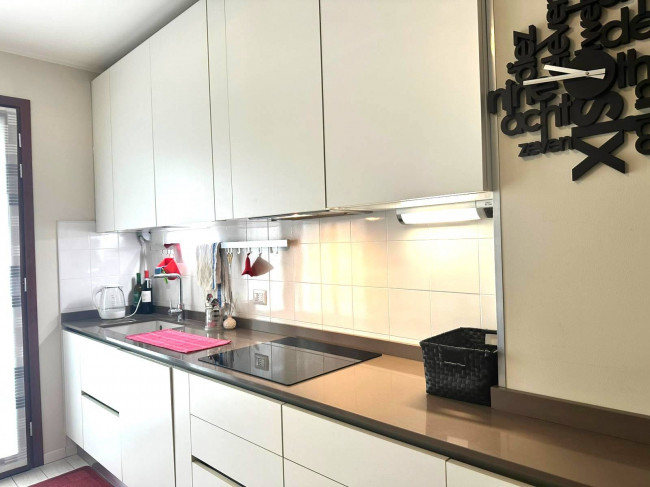 2 Locali in affitto a Segrate