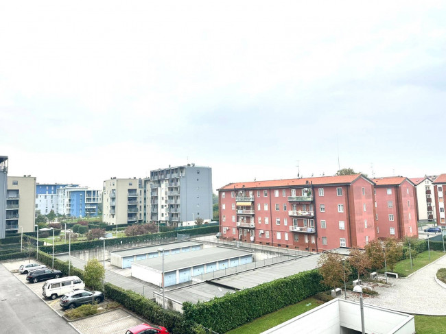 2 Locali in affitto a Segrate