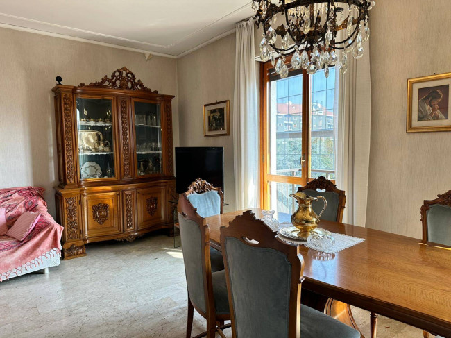 5 Locali in vendita a Milano