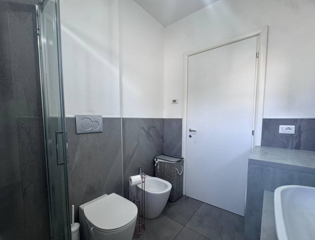 2 Locali in affitto a Segrate