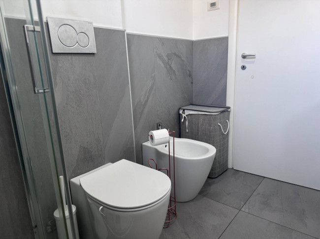 2 Locali in affitto a Segrate