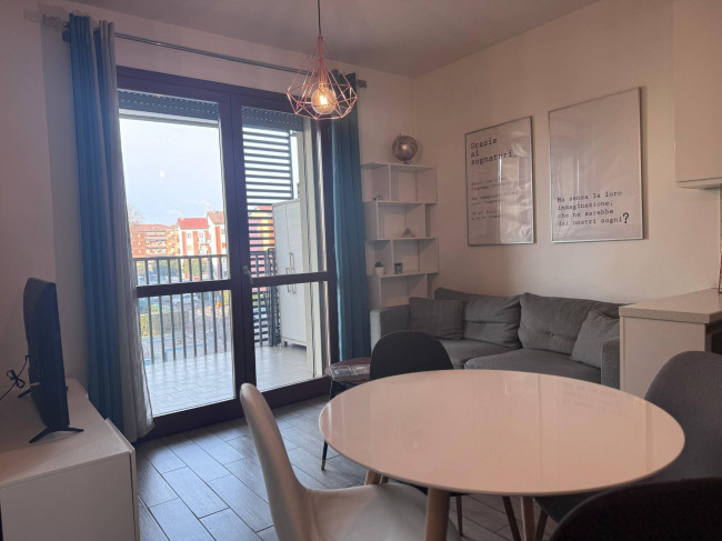 2 Locali in affitto a Segrate