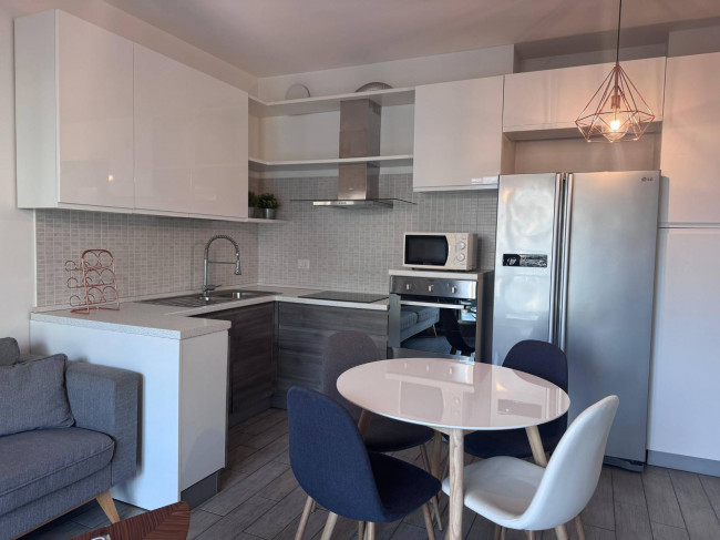 2 Locali in affitto a Segrate