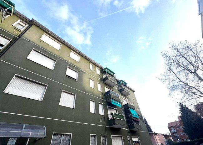 3 Locali in vendita a Milano