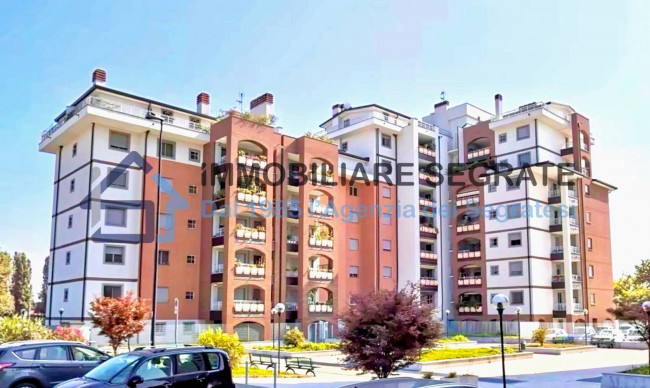 3 Locali in vendita a Segrate