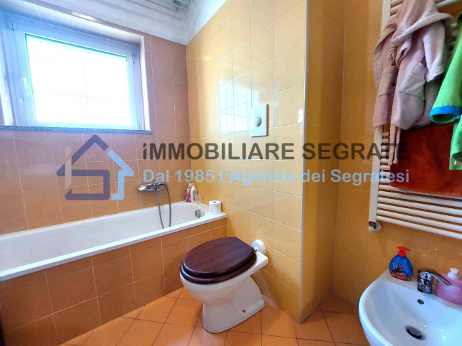 3 Locali in vendita a Segrate