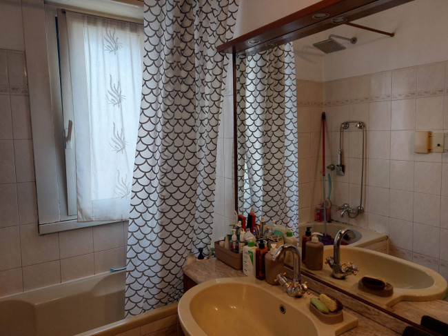 3 Locali in vendita a Segrate