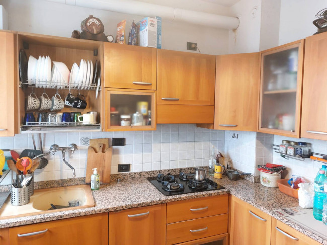 3 Locali in vendita a Segrate