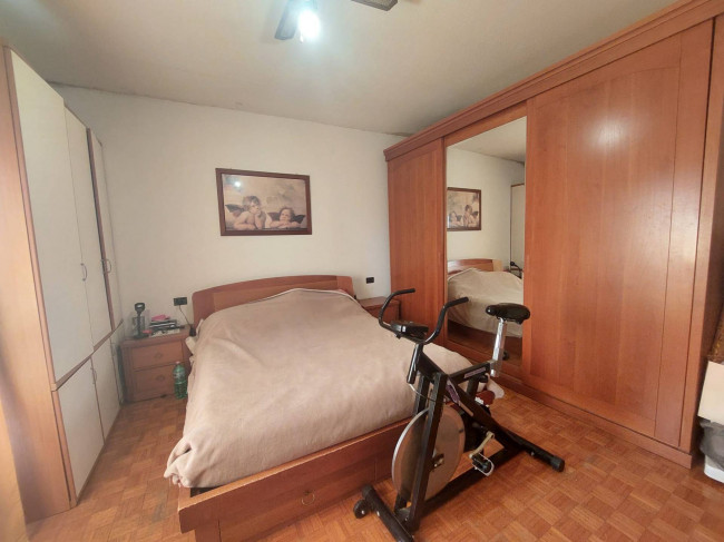 3 Locali in vendita a Segrate