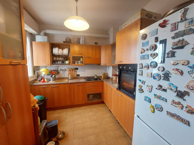 3 Locali in vendita a Segrate