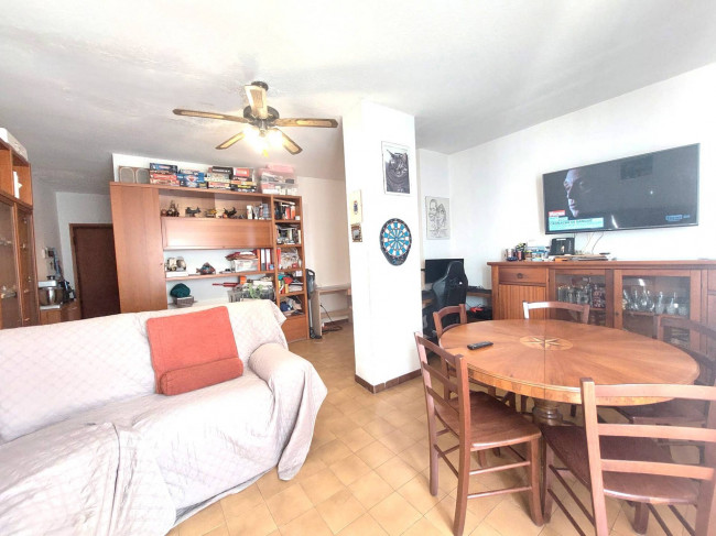 3 Locali in vendita a Segrate