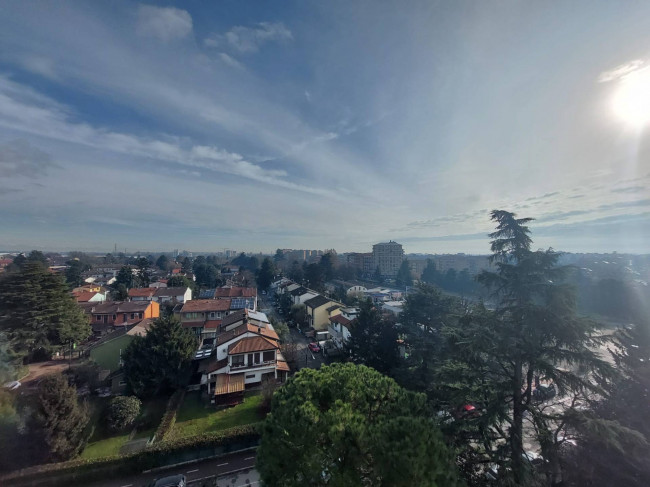 3 Locali in vendita a Segrate