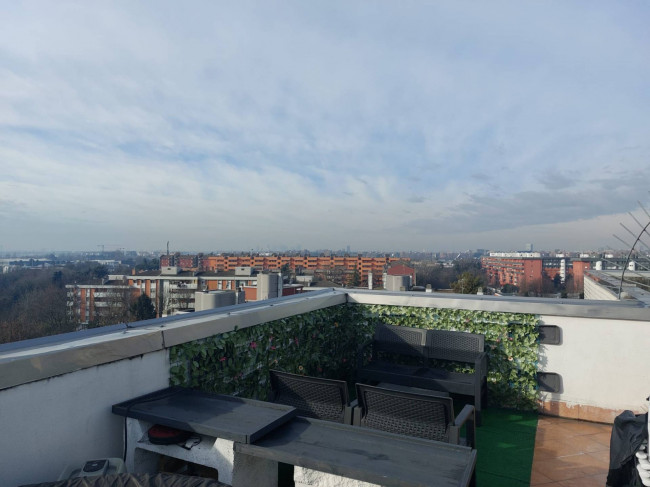 3 Locali in vendita a Segrate