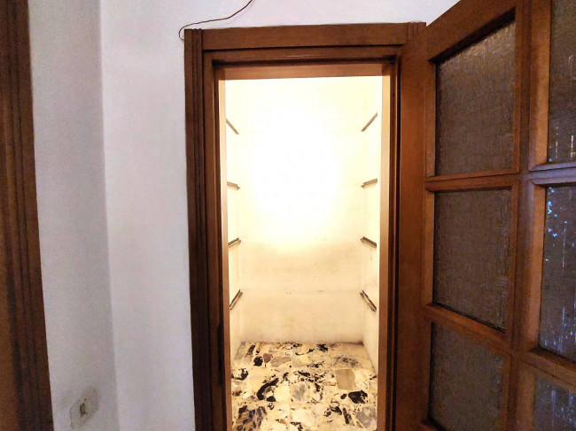 3 Locali in vendita a Segrate