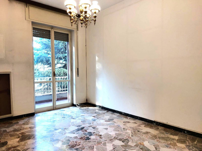 3 Locali in vendita a Segrate