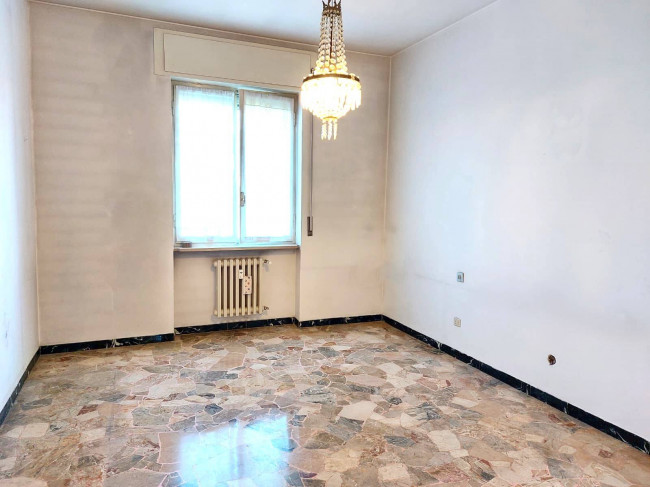 3 Locali in vendita a Segrate