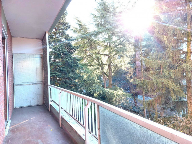 3 Locali in vendita a Segrate