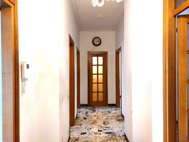 3 Locali in vendita a Segrate