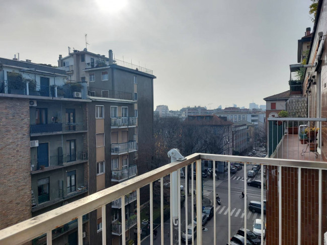 3 Locali in vendita a Milano