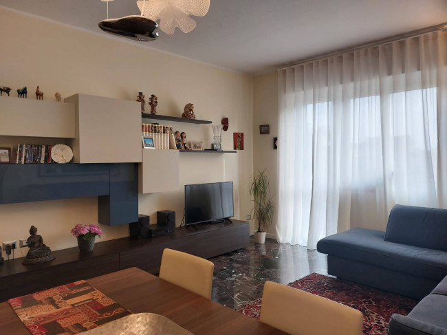 3 Locali in vendita a Milano