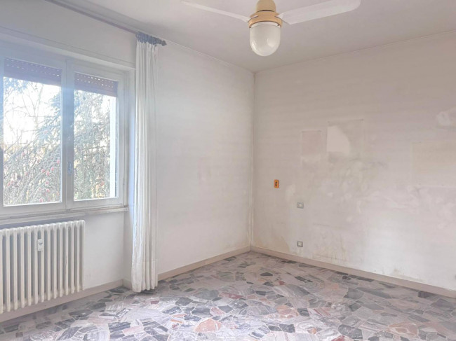 4 Locali in vendita a Segrate