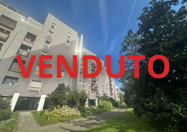 3 Locali in vendita a Segrate